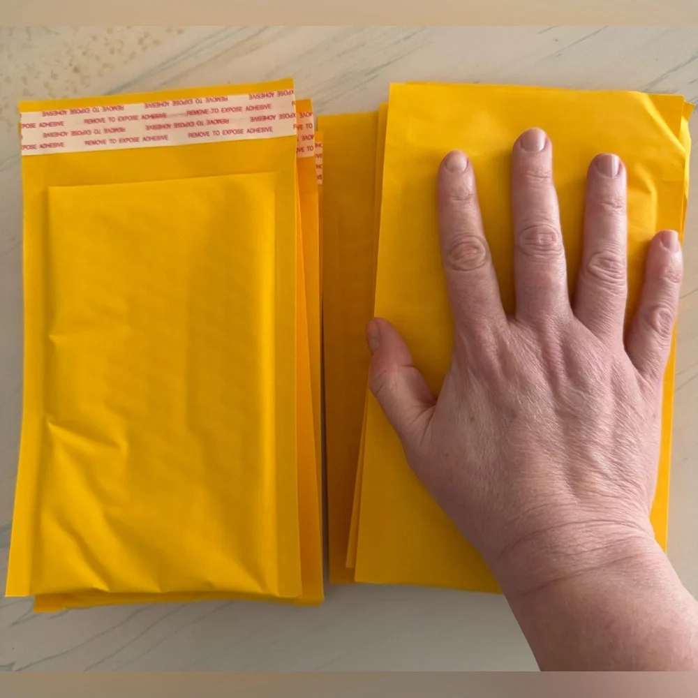 Pack of 25 Kraft Paper Bubble Mailers 4.25” x 8” NEW